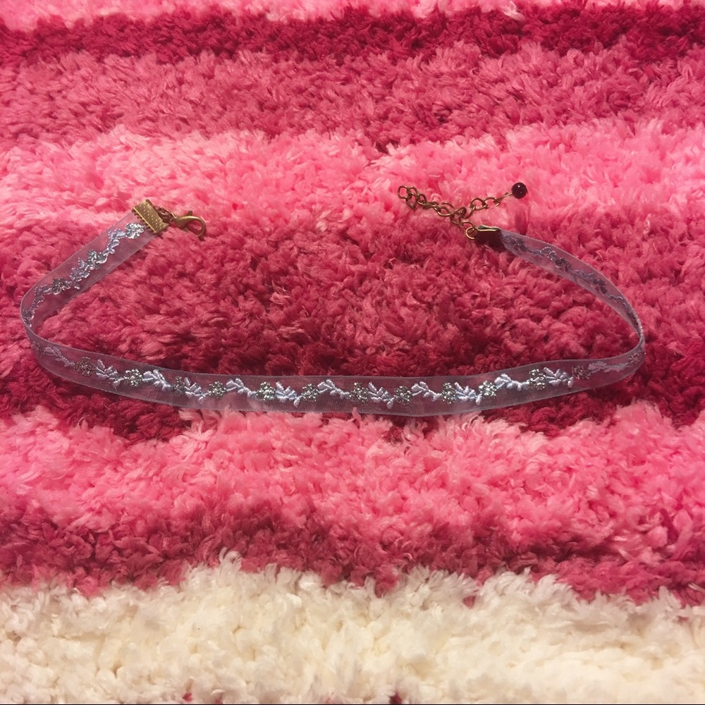 ▫️Blue Embroidered Chocker